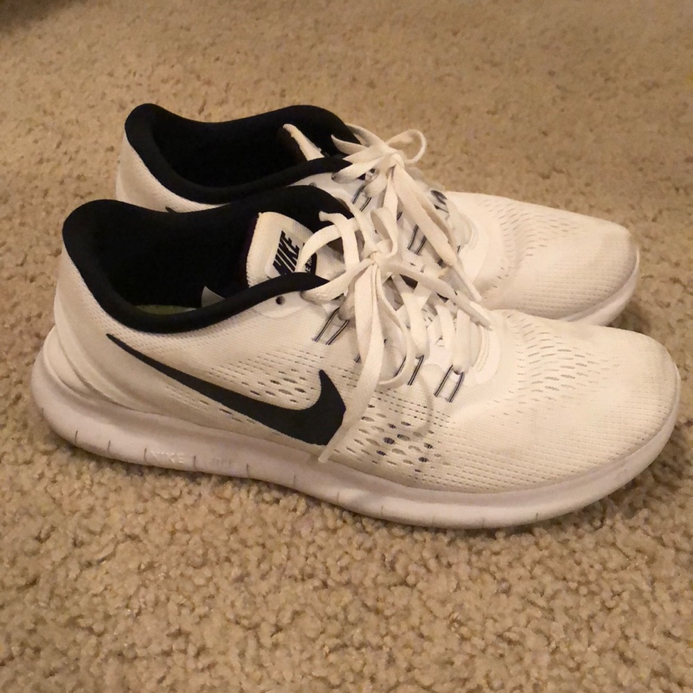 Nike Free Runs